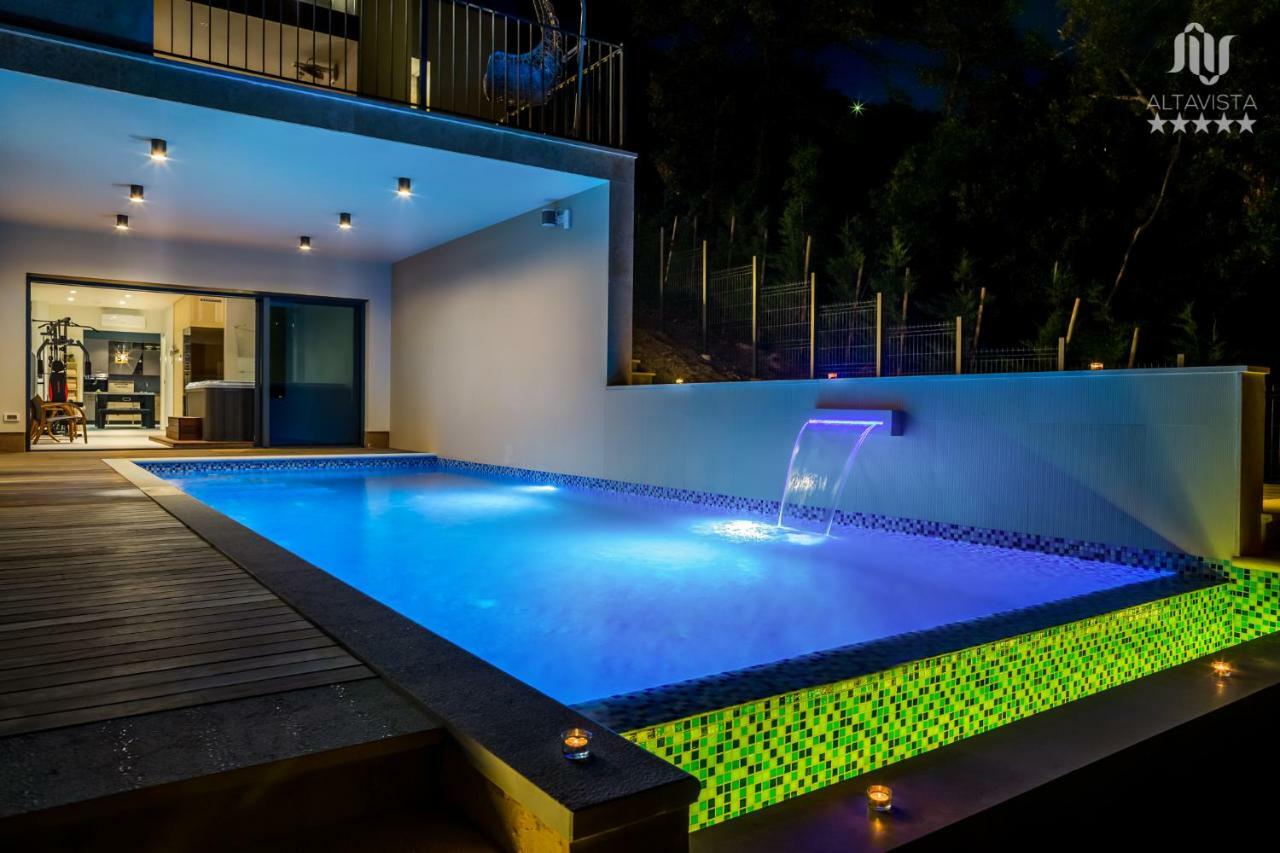 Villa Altavista - Seaview & Relax With Heated Pool & Minigolf Opatija Exterior foto